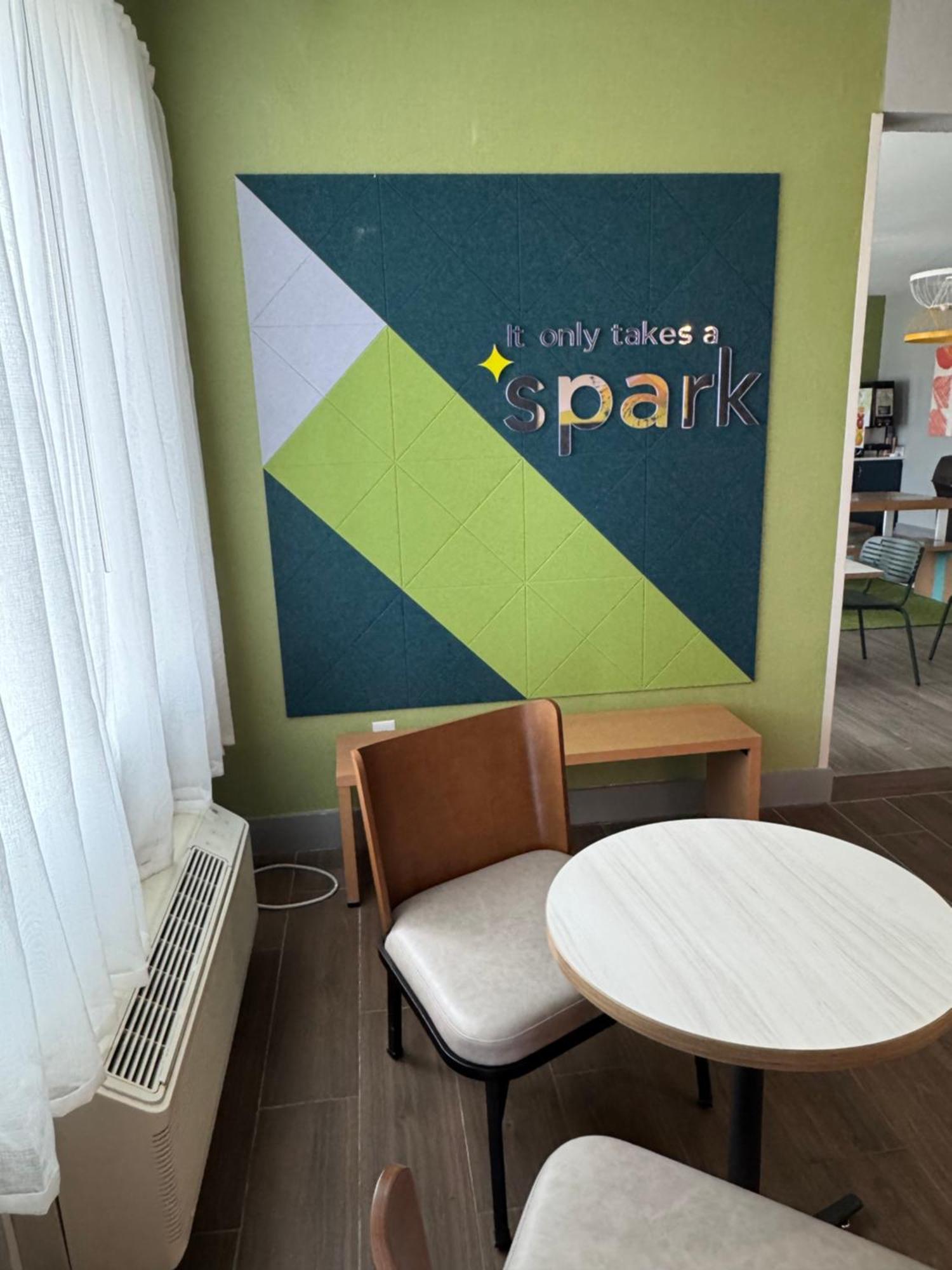 Spark By Hilton אופלוסס מראה חיצוני תמונה
